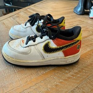 Nike Air Force one Roswell Raygun 8c